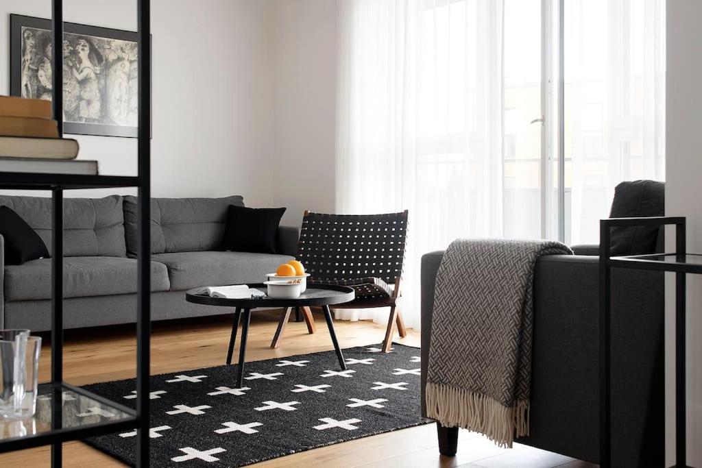 W Apartments Uus-Hollandi With Sauna ทาลลินน์ ภายนอก รูปภาพ